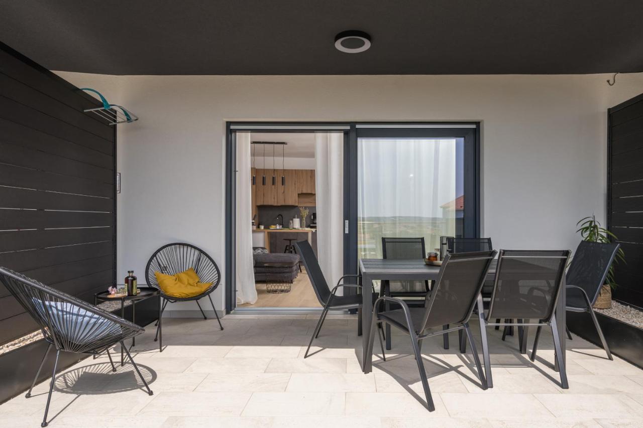 Apartman Ivan Krk Krk Town Bagian luar foto